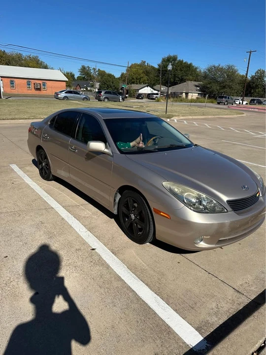2006 Lexus ES 3rd Gen - Image 3 of 10