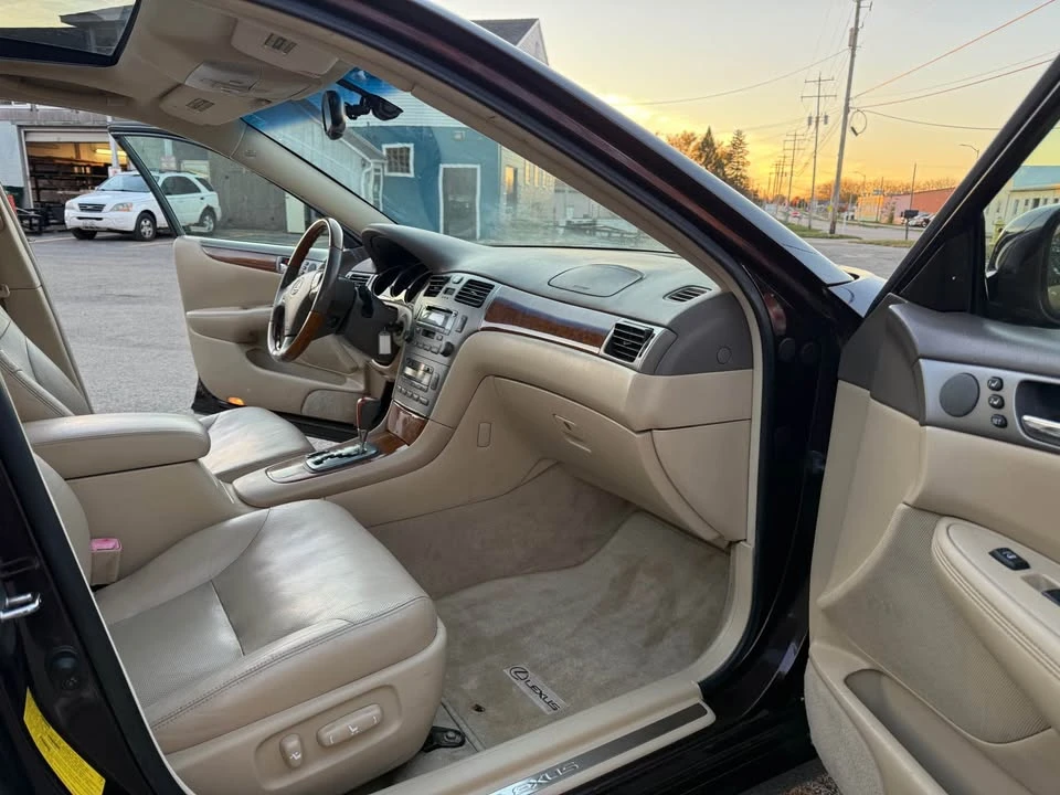 2006 Lexus ES 4th Gen - Image 13 of 19
