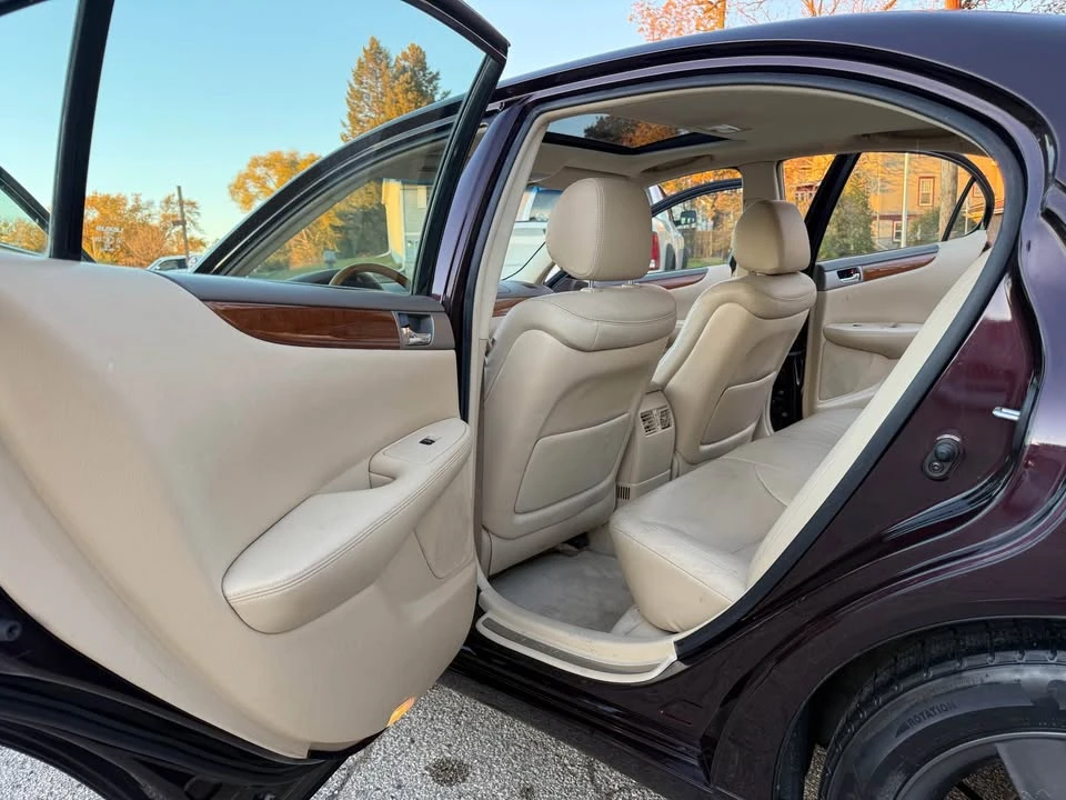 2006 Lexus ES 4th Gen - Image 10 of 18