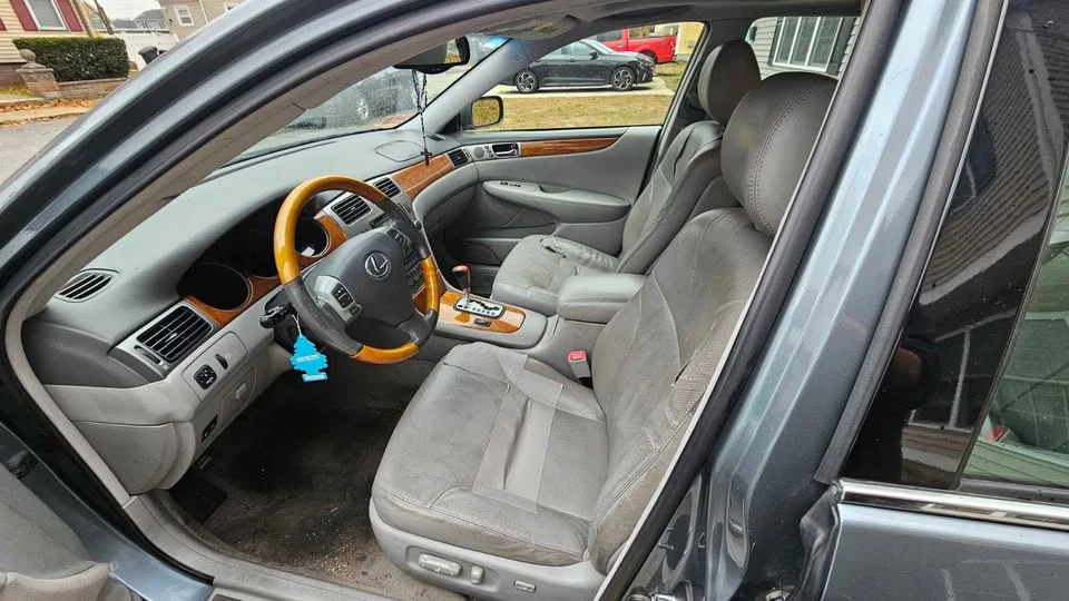 2006 Lexus ES 4th Gen - Image 7 of 10