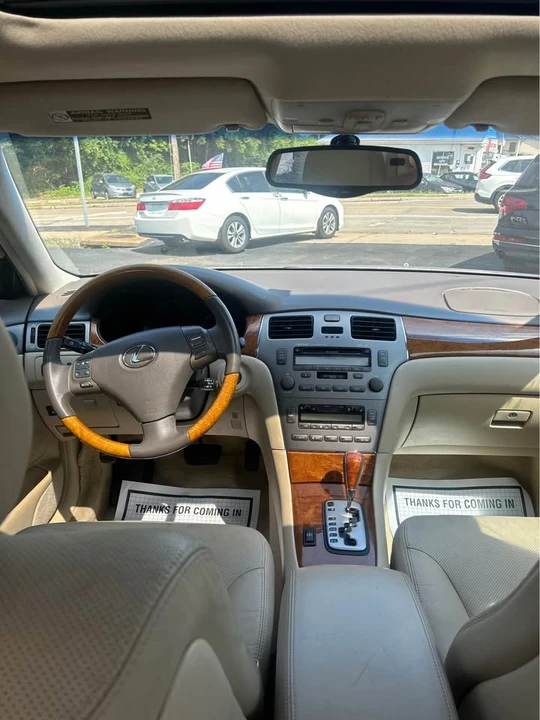 2006 Lexus ES 3rd Gen - Image 5 of 9