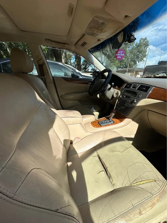 2006 Lexus ES 3rd Gen - Image 13 of 18