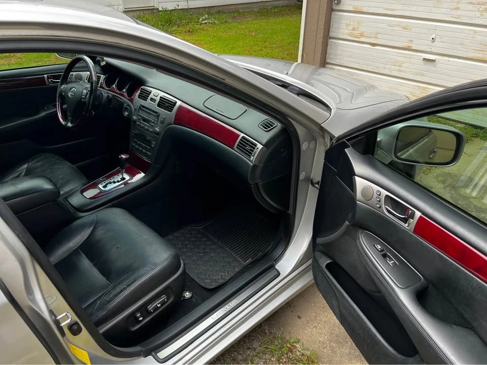 2006 Lexus ES 4th Gen - Image 8 of 12