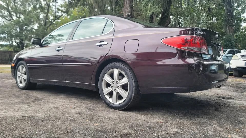2006 Lexus ES 3rd Gen - Image 9 of 18