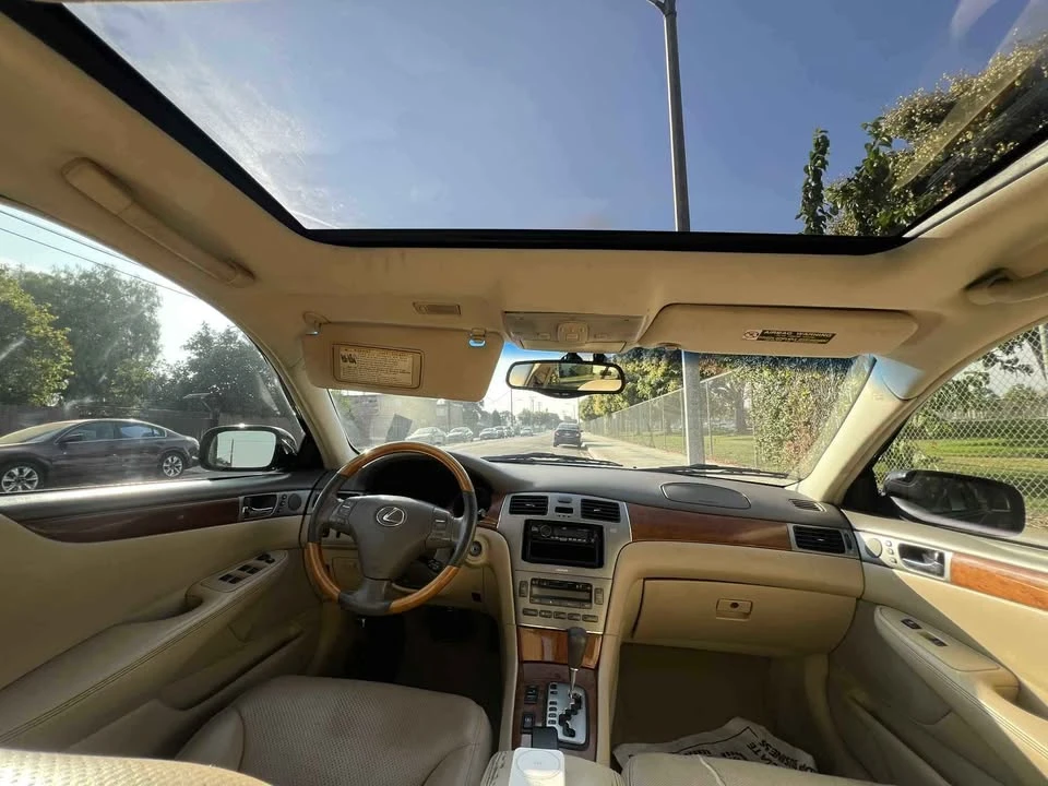 2006 Lexus ES 4th Gen - Image 10 of 12