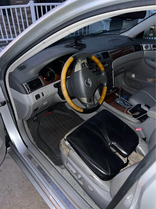 2006 Lexus ES 4th Gen - Image 6 of 11
