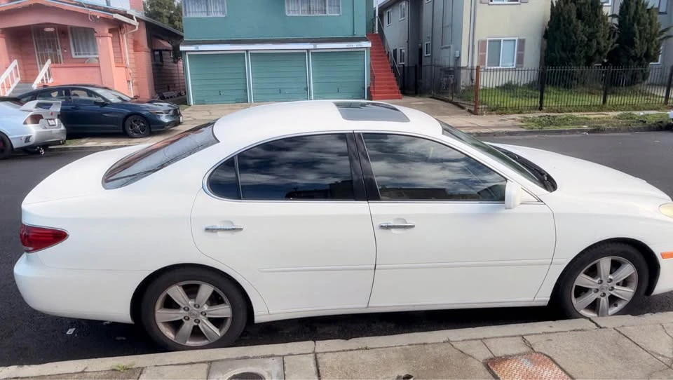 2006 Lexus ES 4th Gen - Image 2 of 11