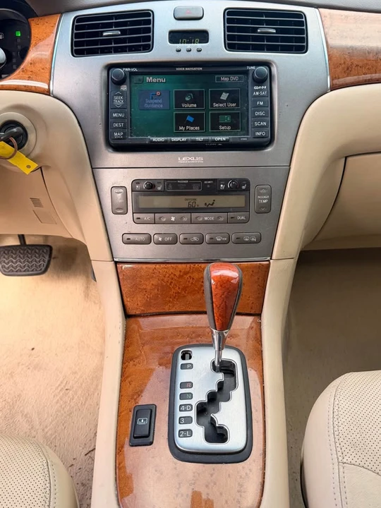 2006 Lexus ES 4th Gen - Image 6 of 11