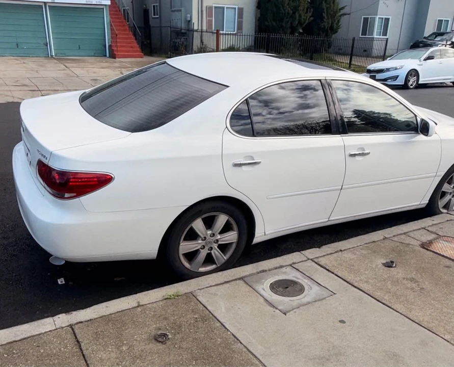 2006 Lexus ES 4th Gen - Image 3 of 11
