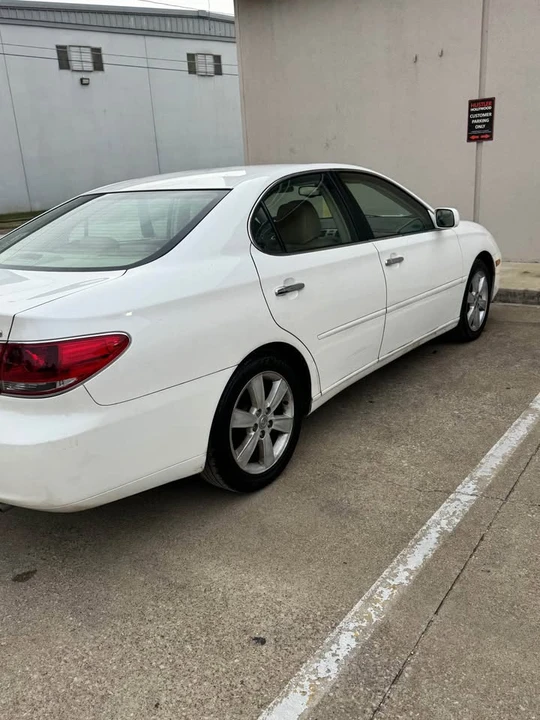2006 Lexus ES 4th Gen - Image 2 of 13