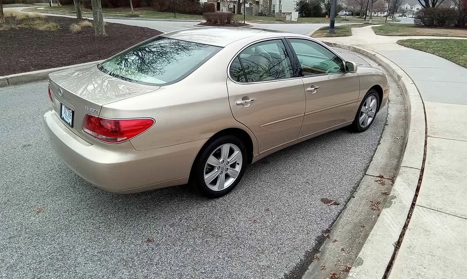 2006 Lexus ES 3rd Gen - Image 4 of 8