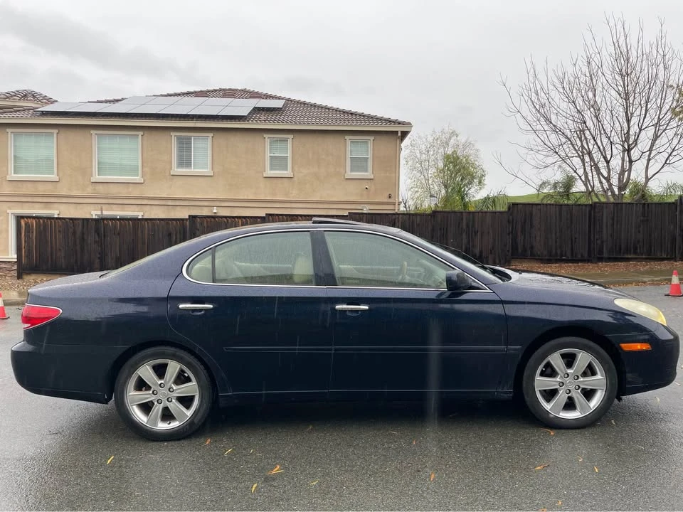 2006 Lexus ES 3rd Gen - Image 2 of 11