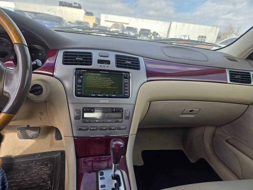 2006 Lexus ES 4th Gen - Image 9 of 10
