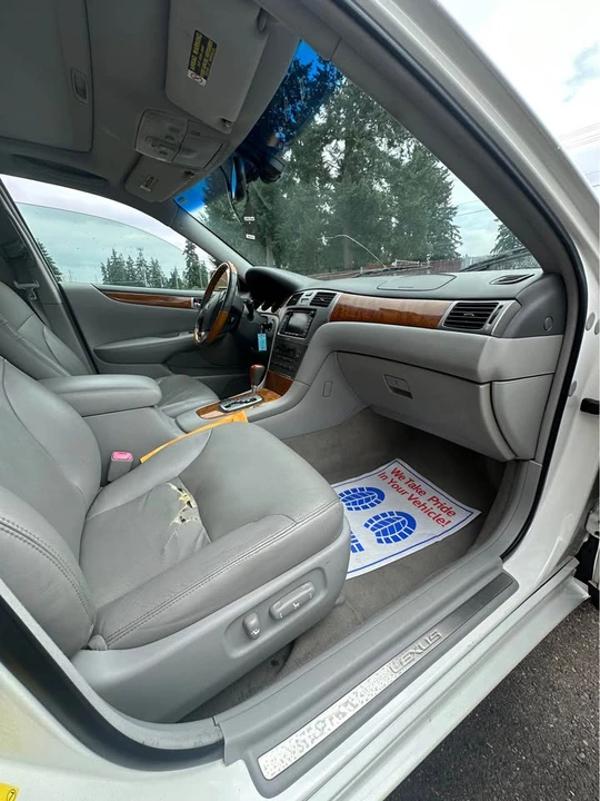 2006 Lexus ES 3rd Gen - Image 12 of 18