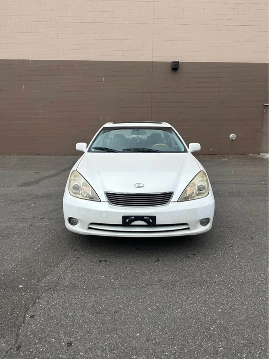 2006 Lexus ES 3rd Gen - Image 2 of 18