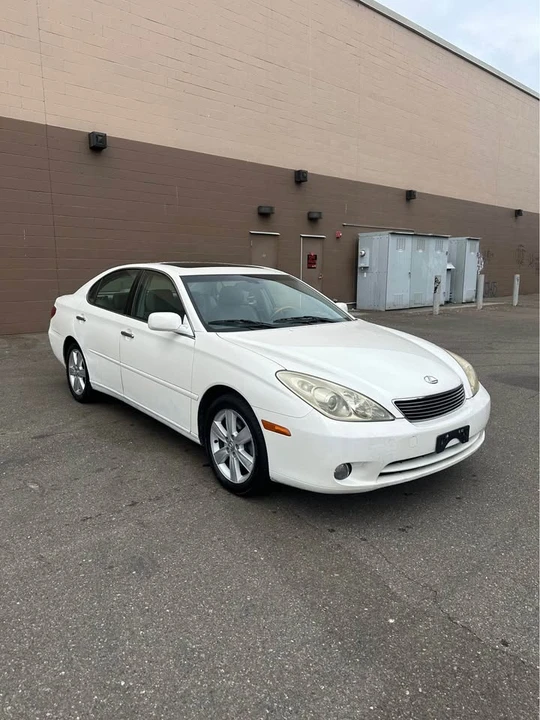 2006 Lexus ES 3rd Gen - Image 3 of 18