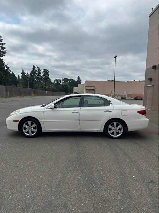 2006 Lexus ES 3rd Gen - Image 8 of 18