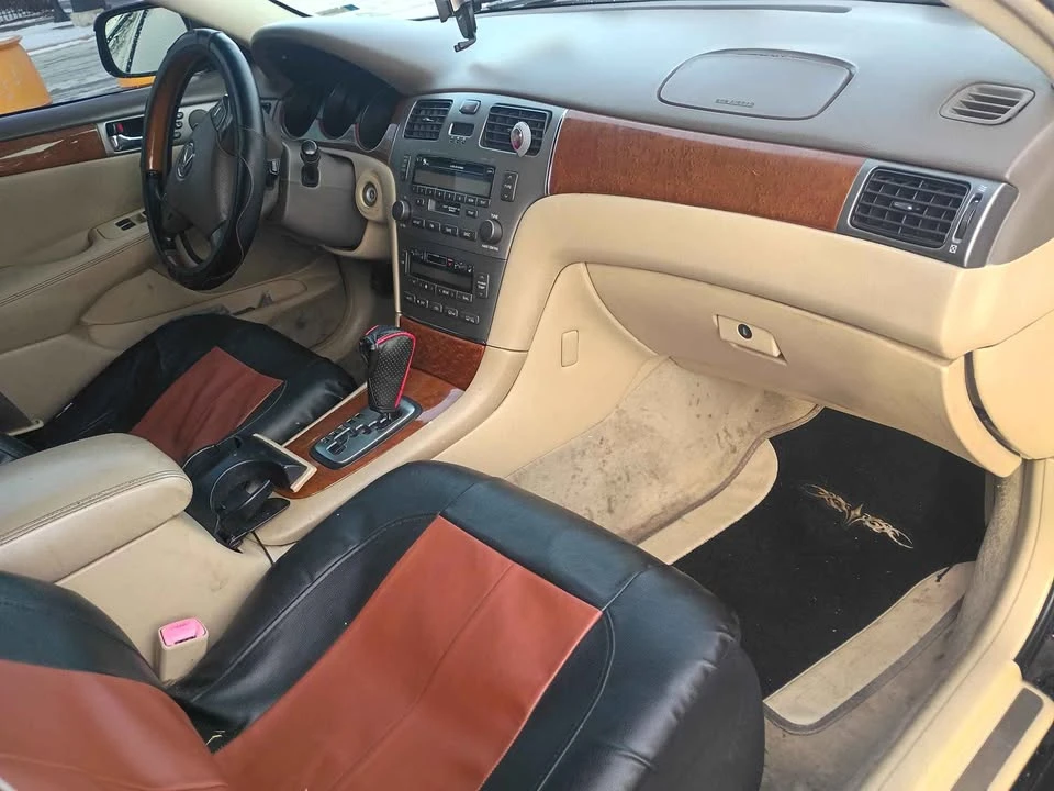 2006 Lexus ES 4th Gen - Image 4 of 4
