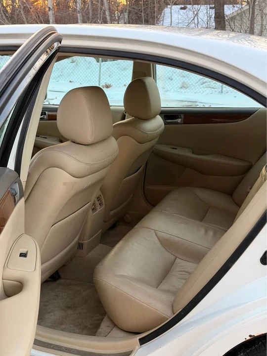 2006 Lexus ES 3rd Gen - Image 8 of 13