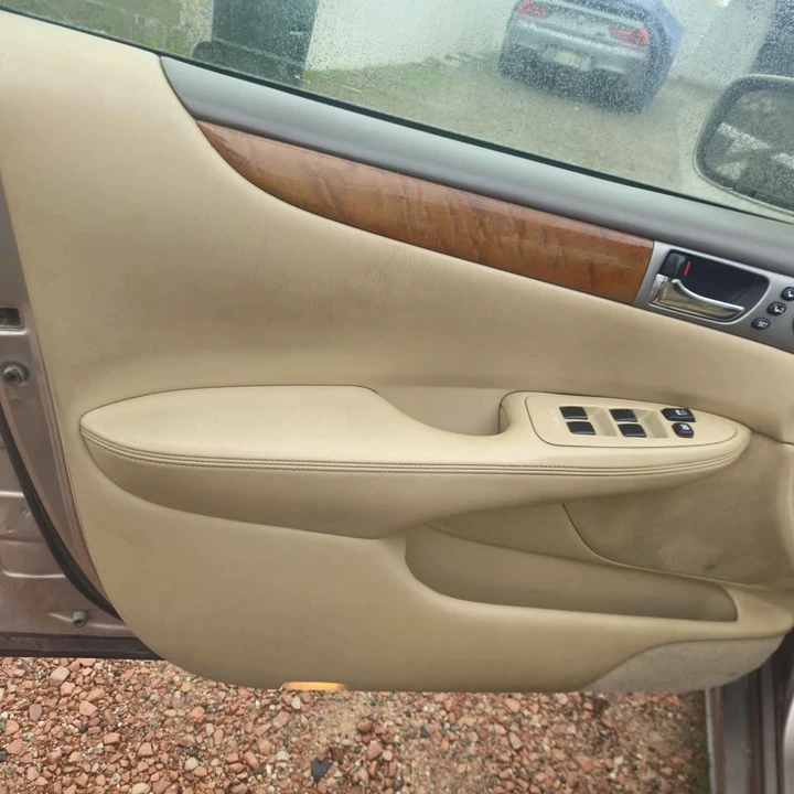 2006 Lexus ES 3rd Gen - Image 7 of 9
