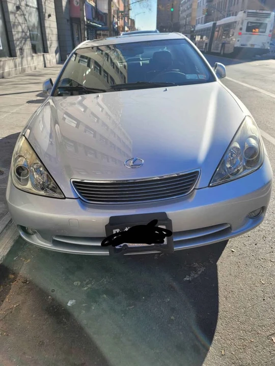 2006 Lexus ES 4th Gen - Image 2 of 4