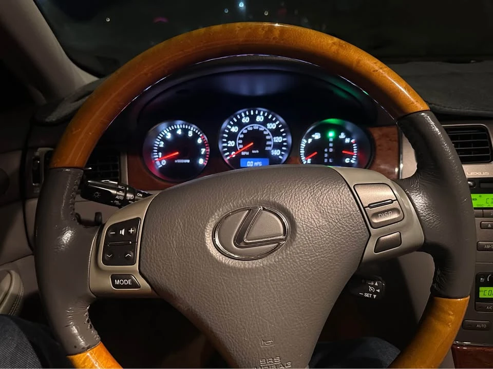 2006 Lexus ES 4th Gen - Image 15 of 20
