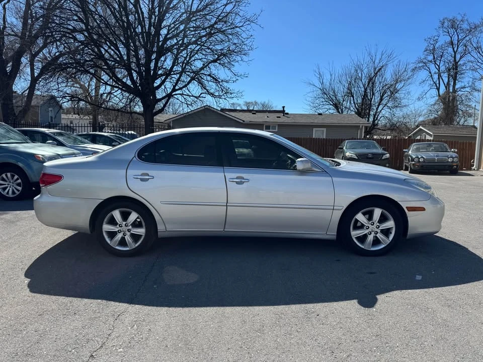 2006 Lexus ES 4th Gen - Image 4 of 16