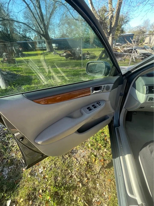2006 Lexus ES 4th Gen - Image 9 of 10