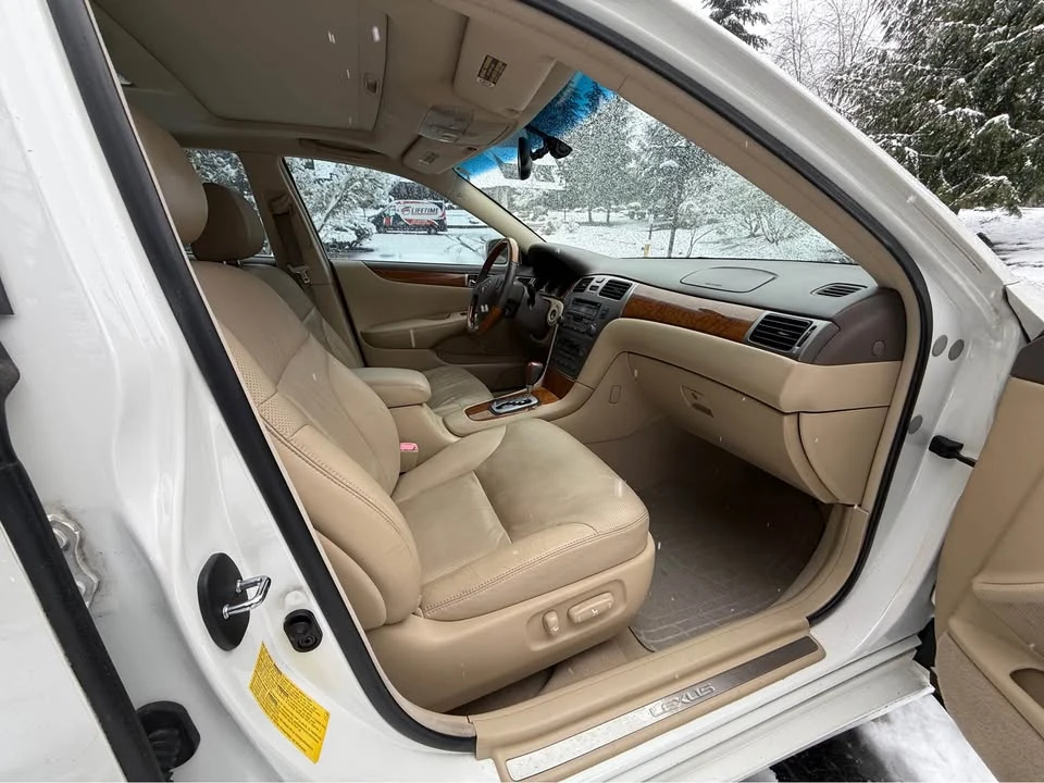 2006 Lexus ES 4th Gen - Image 17 of 20