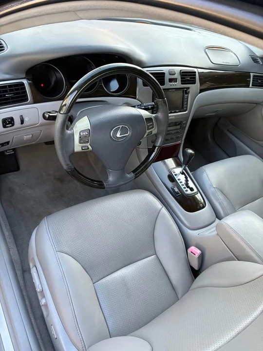 2006 Lexus ES 4th Gen - Image 11 of 20