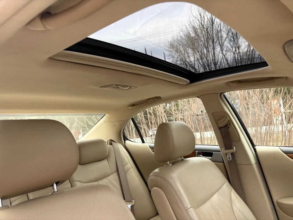 2006 Lexus ES 4th Gen - Image 9 of 15