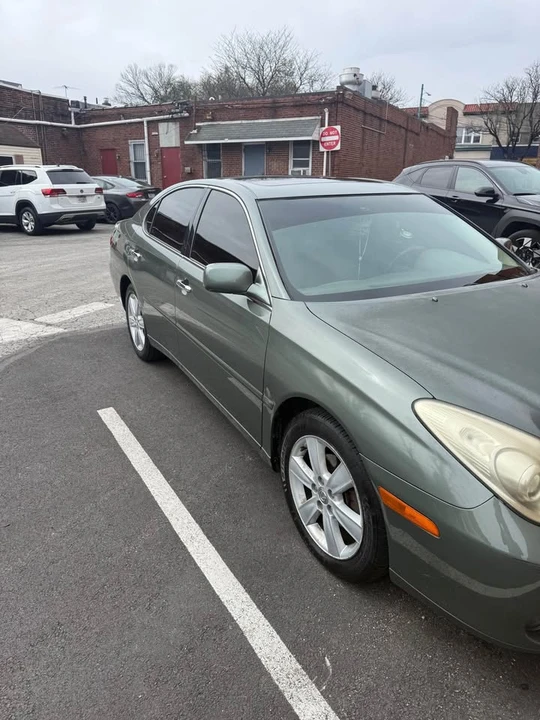 2006 Lexus ES 4th Gen - Image 3 of 10