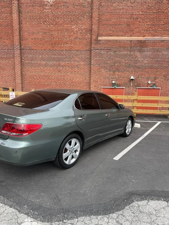 2006 Lexus ES 4th Gen - Image 5 of 10
