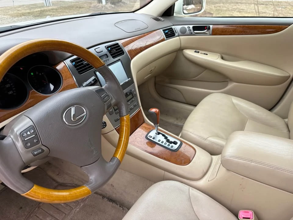 2006 Lexus ES 4th Gen - Image 12 of 15