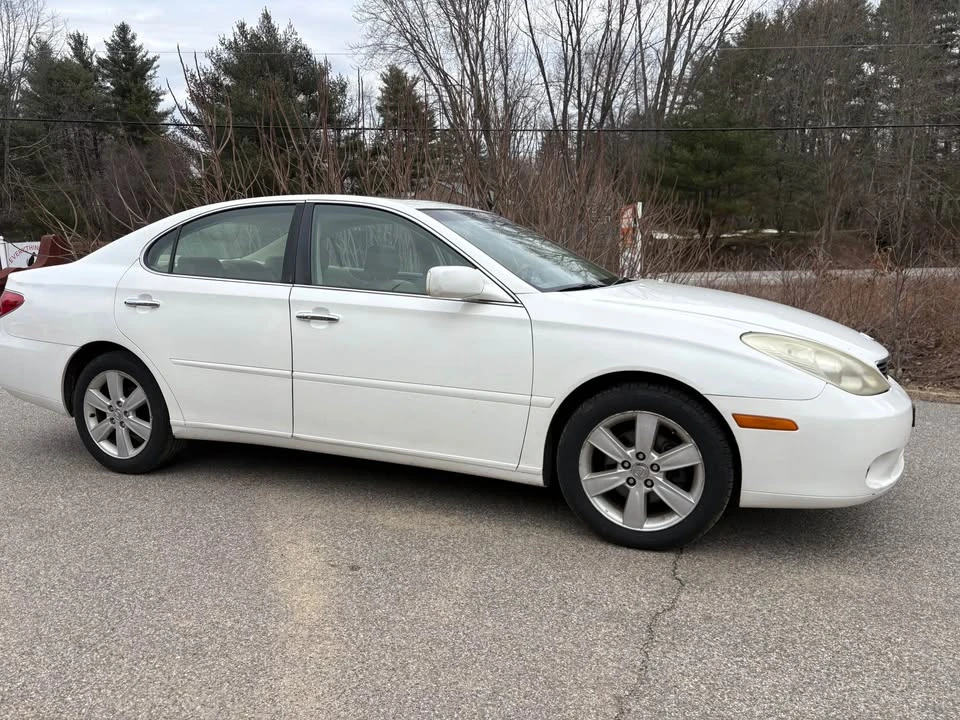 2006 Lexus ES 4th Gen - Image 3 of 15