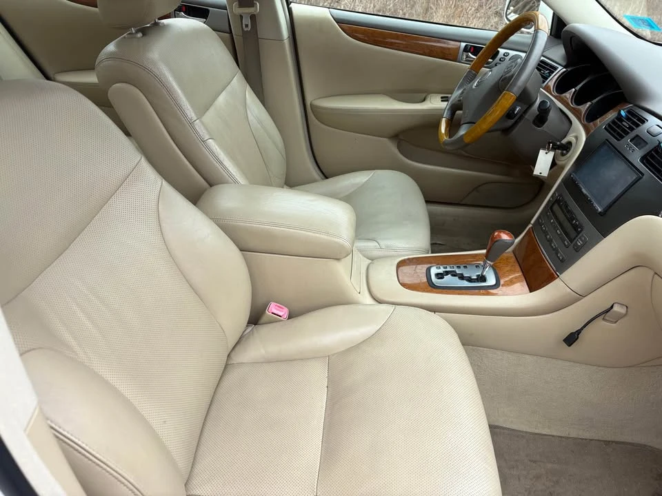 2006 Lexus ES 4th Gen - Image 8 of 15