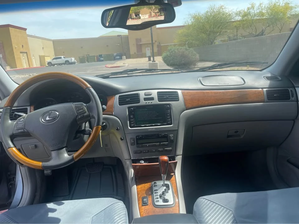 2006 Lexus ES 4th Gen - Image 11 of 13