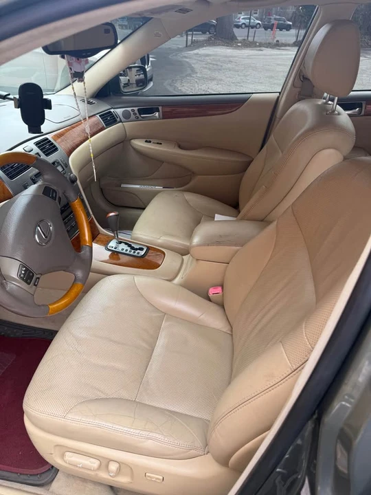 2006 Lexus ES 4th Gen - Image 9 of 10