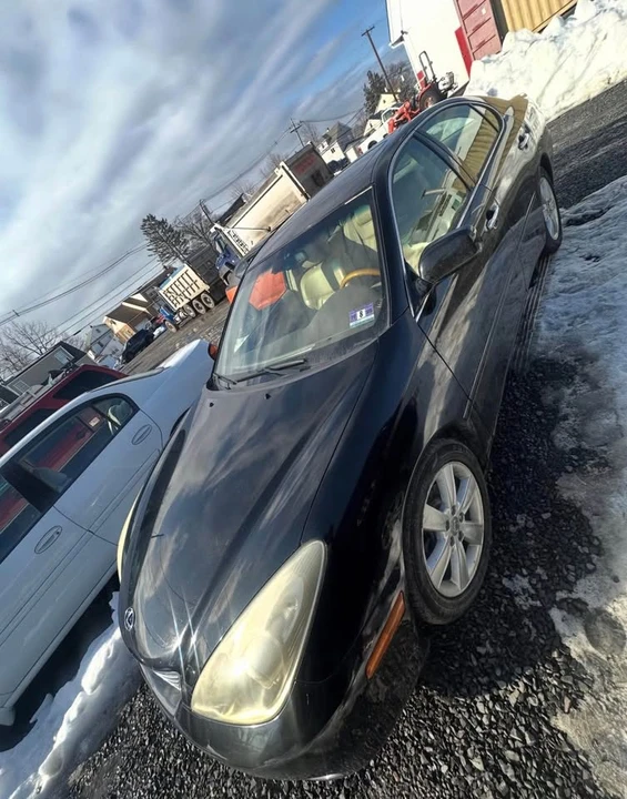 2006 Lexus ES 4th Gen - Image 2 of 9