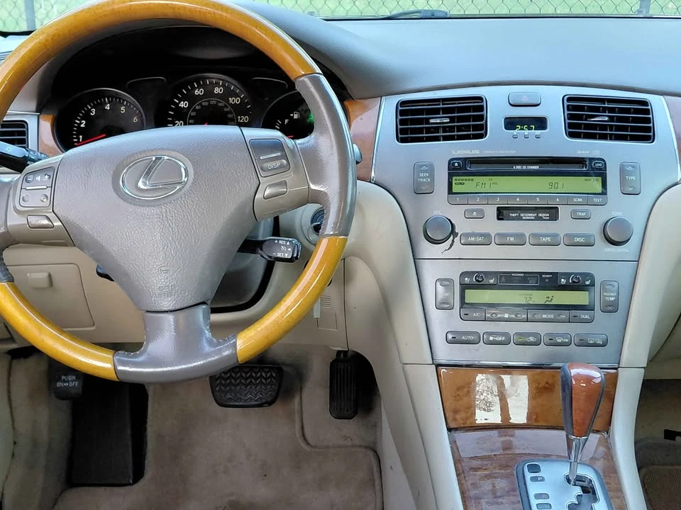2006 Lexus ES 4th Gen - Image 5 of 12