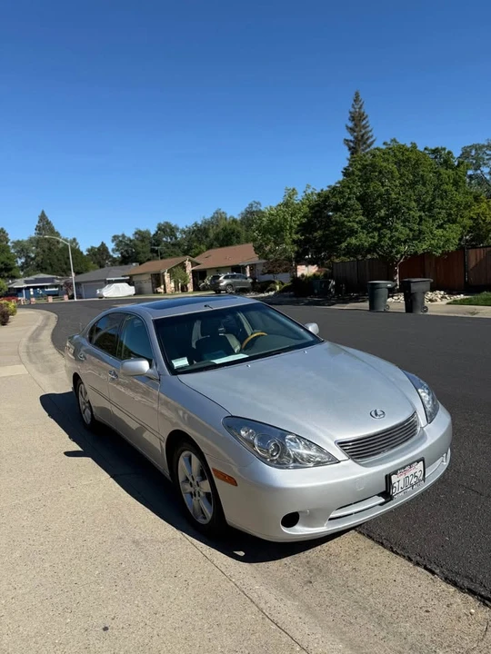 2006 Lexus ES 4th Gen - Image 11 of 20