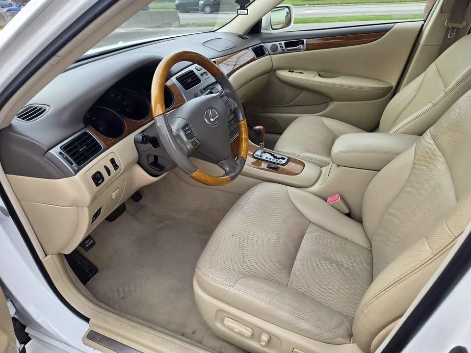 2006 Lexus ES 4th Gen - Image 9 of 17