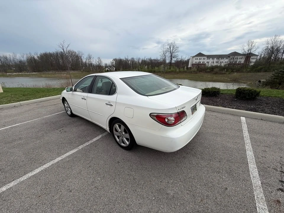 2006 Lexus ES 4th Gen - Image 10 of 16