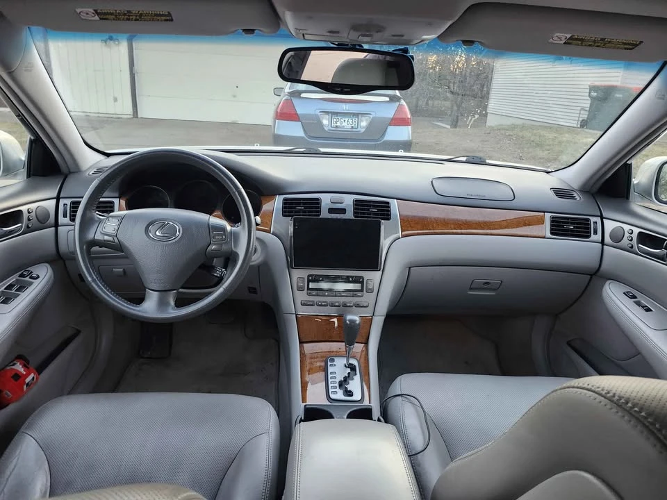 2006 Lexus ES 4th Gen - Image 10 of 20