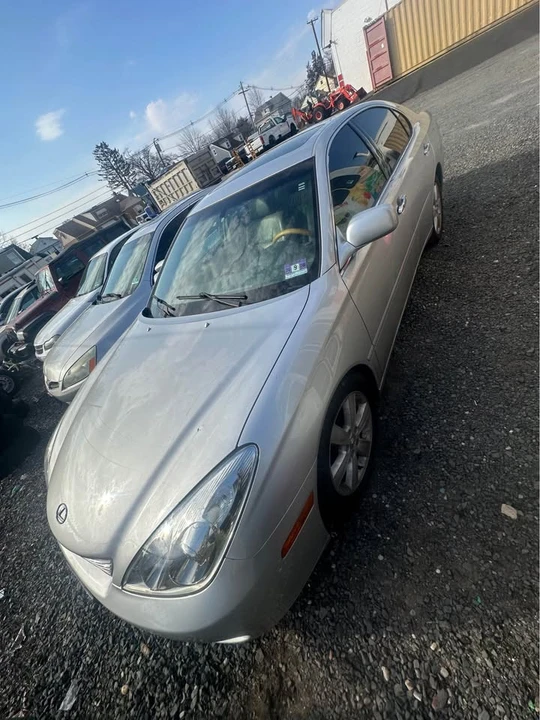 2006 Lexus ES 4th Gen - Image 5 of 10