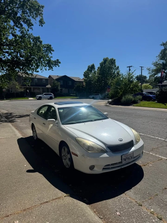 2006 Lexus ES 4th Gen - Image 2 of 7