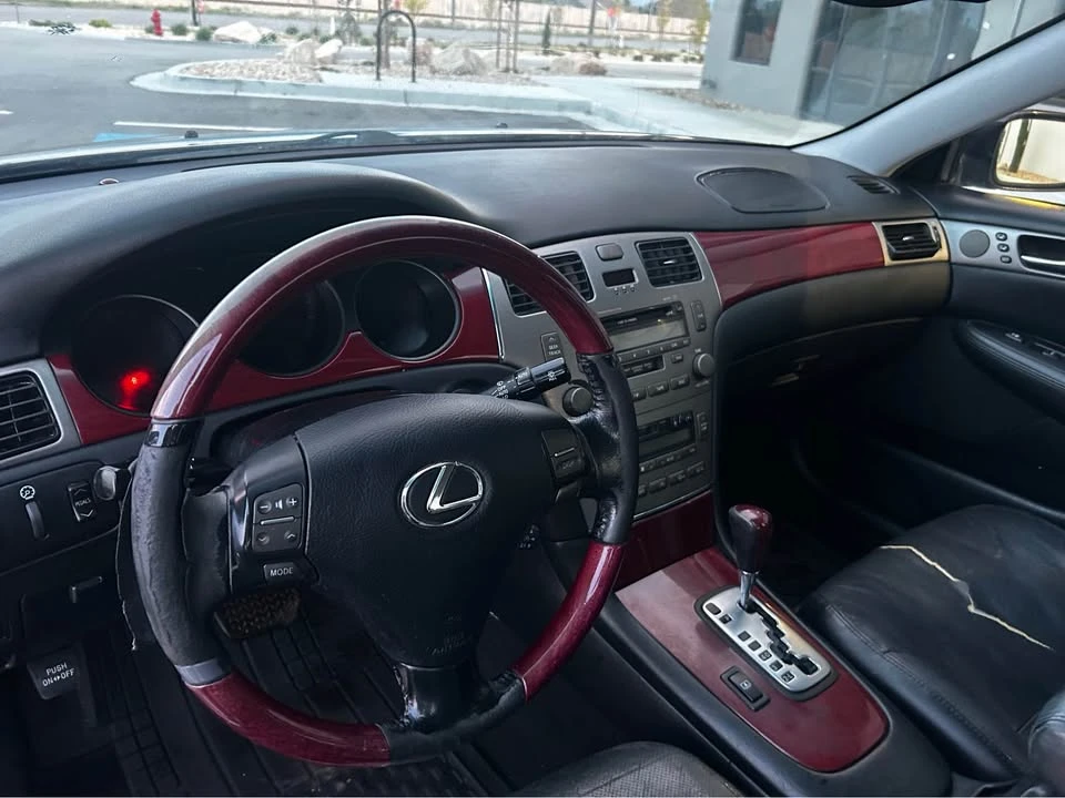 2006 Lexus ES 4th Gen - Image 7 of 15