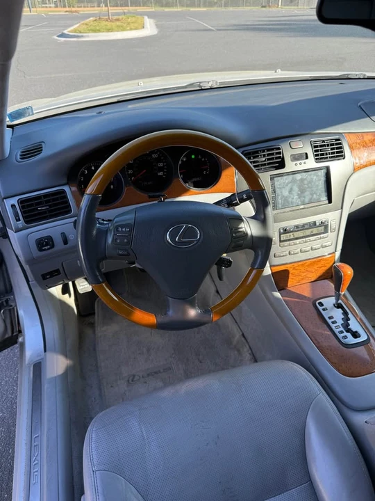 2006 Lexus ES 4th Gen - Image 4 of 20