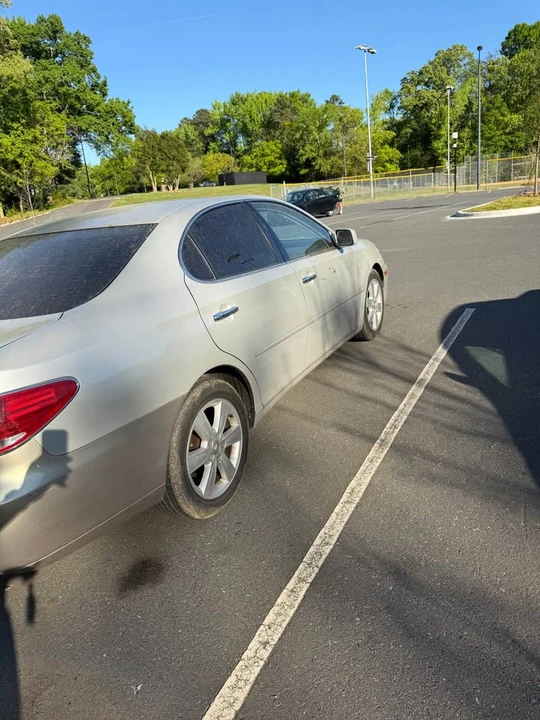 2006 Lexus ES 4th Gen - Image 15 of 20