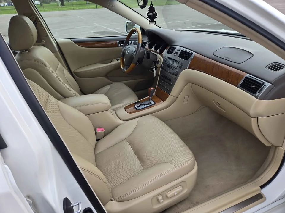 2006 Lexus ES 4th Gen - Image 8 of 17